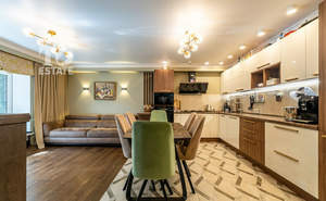 Дом 220м², 5-этажный, участок 2 сот.  