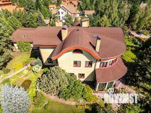 Коттедж 750м&sup2;, 2-этажный, участок 27 сот.  