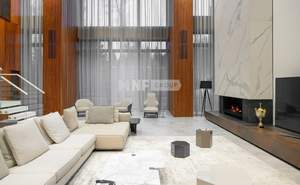 Дом 1000м&sup2;, 2-этажный, участок 100 сот.  