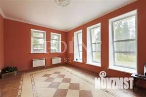 Коттедж 500м², 2-этажный, участок 25 сот.  