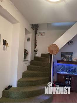 Дом 328м&sup2;, 2-этажный, участок 6 сот.  