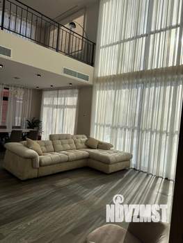 Коттедж 344м², 3-этажный, участок 8 сот.  