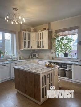 Дом 328м&sup2;, 2-этажный, участок 6 сот.  