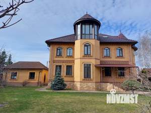 Коттедж 365м&sup2;, 3-этажный, участок 17 сот.  