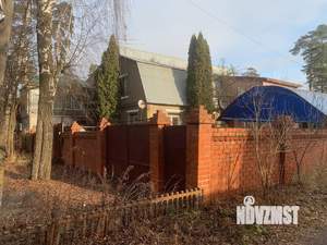 Дом 346м&sup2;, 2-этажный, участок 7 сот.  