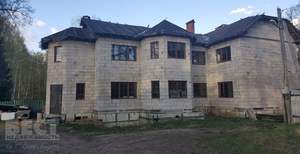 Дом 416м&sup2;, 3-этажный, участок 6 сот.  