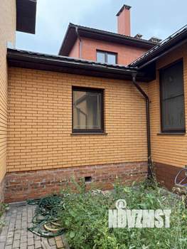 Коттедж 230м², 3-этажный, участок 15 сот.  