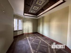 Коттедж 450м², 2-этажный, участок 15 сот.  