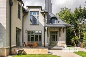 Коттедж 326м², 2-этажный, участок 8 сот.  