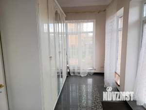 Дом 239м², 2-этажный, участок 14 сот.  