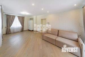 Коттедж 200м², 3-этажный, участок 7 сот.  