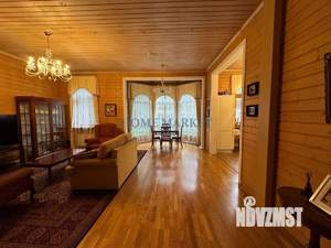 Дом 200м², 2-этажный, участок 11 сот.  