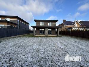 Коттедж 212м², 2-этажный, участок 6 сот.  