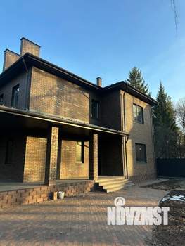 Коттедж 439м², 2-этажный, участок 10 сот.  