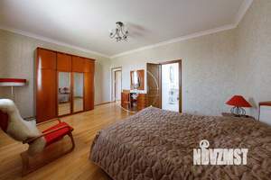 Дом 661м², 4-этажный, участок 24 сот.  