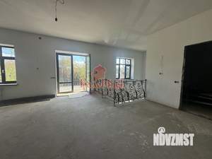 Дом 400м², 3-этажный, участок 12 сот.  