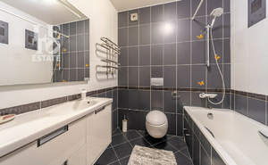 Дом 220м², 5-этажный, участок 2 сот.  