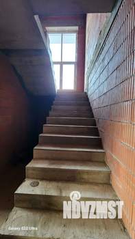 Коттедж 309м&sup2;, 2-этажный, участок 10 сот.  