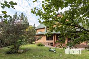 Дом 308м&sup2;, 2-этажный, участок 8 сот.  