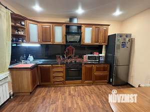 Дом 180м², 3-этажный, участок 12 сот.  