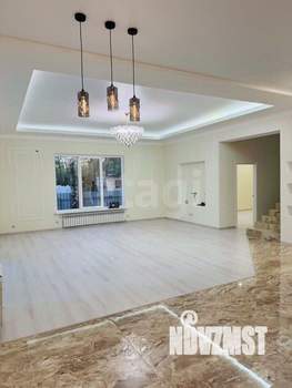 Дом 252м², 2-этажный, участок 7 сот.  