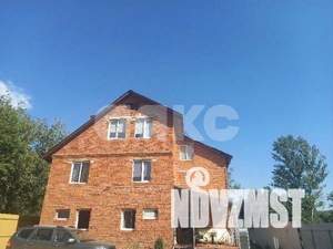 Дом 243м², 3-этажный, участок 14 сот.  