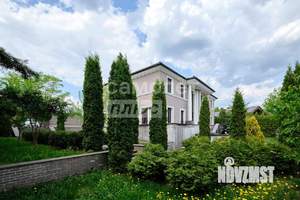 Коттедж 550м², 3-этажный, участок 28 сот.  