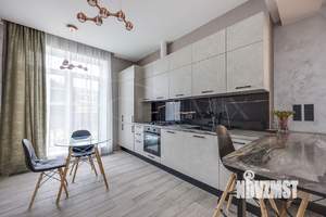 Дом 448м², 2-этажный, участок 16 сот.  