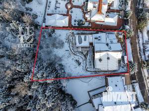 Дом 1150м², 3-этажный, участок 31 сот.  