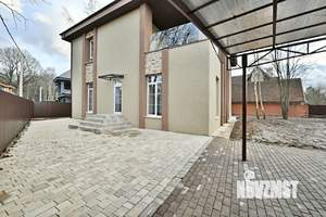 Коттедж 441м², 3-этажный, участок 7 сот.  