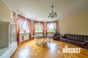 Дом 234м², 2-этажный, участок 15 сот.  