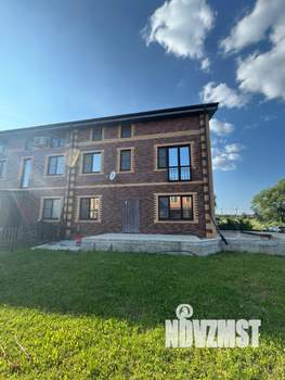 Таунхаус 111м², 3-этажный, участок 3 сот.  