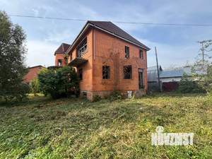 Дом 470м&sup2;, 2-этажный, участок 7 сот.  
