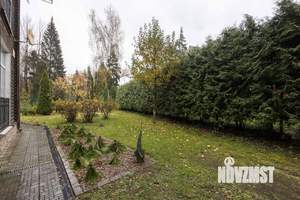 Дом 173м&sup2;, 2-этажный, участок 10 сот.  