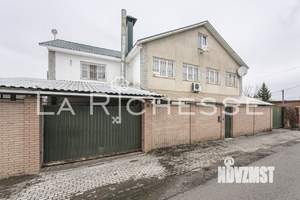 Дом 615м², 3-этажный, участок 14 сот.  