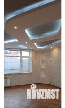 Коттедж 230м&sup2;, 3-этажный, участок 7 сот.  