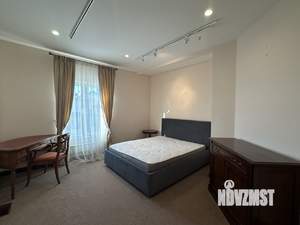 Коттедж 420м², 3-этажный, участок 9 сот.  