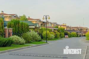 Дом 210м², 2-этажный, участок 13 сот.  