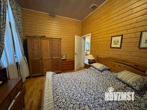 Дом 200м&sup2;, 2-этажный, участок 11 сот.  