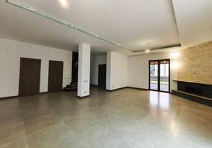 Дом 449м², 2-этажный, участок 15 сот.  