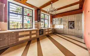 Дом 745м², 2-этажный, участок 20 сот.  