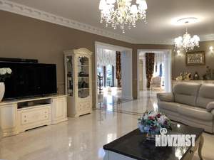 Коттедж 700м², 3-этажный, участок 7 сот.  