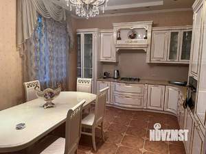 Коттедж 300м², 2-этажный, участок 6 сот.  