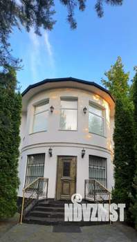 Дом 451м&sup2;, 2-этажный, участок 21 сот.  