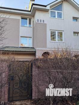 Коттедж 1245м&sup2;, 3-этажный, участок 11 сот.  