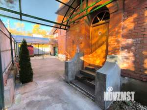 Коттедж 480м&sup2;, 3-этажный, участок 12 сот.  