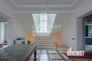 Коттедж 600м², 3-этажный, участок 10 сот.  