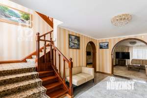 Дом 815м², 4-этажный, участок 11 сот.  