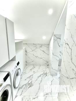 Дом 270м², 2-этажный, участок 8 сот.  