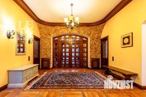 Дом 980м², 4-этажный, участок 61 сот.  